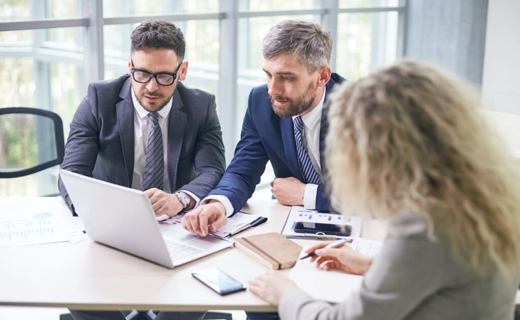 preparing annual accounts with coworkerss